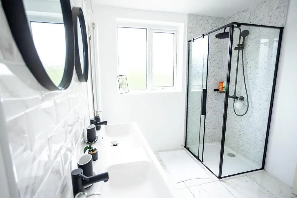 Perfect Family & Business Stay With Parking Nottingham 0*,